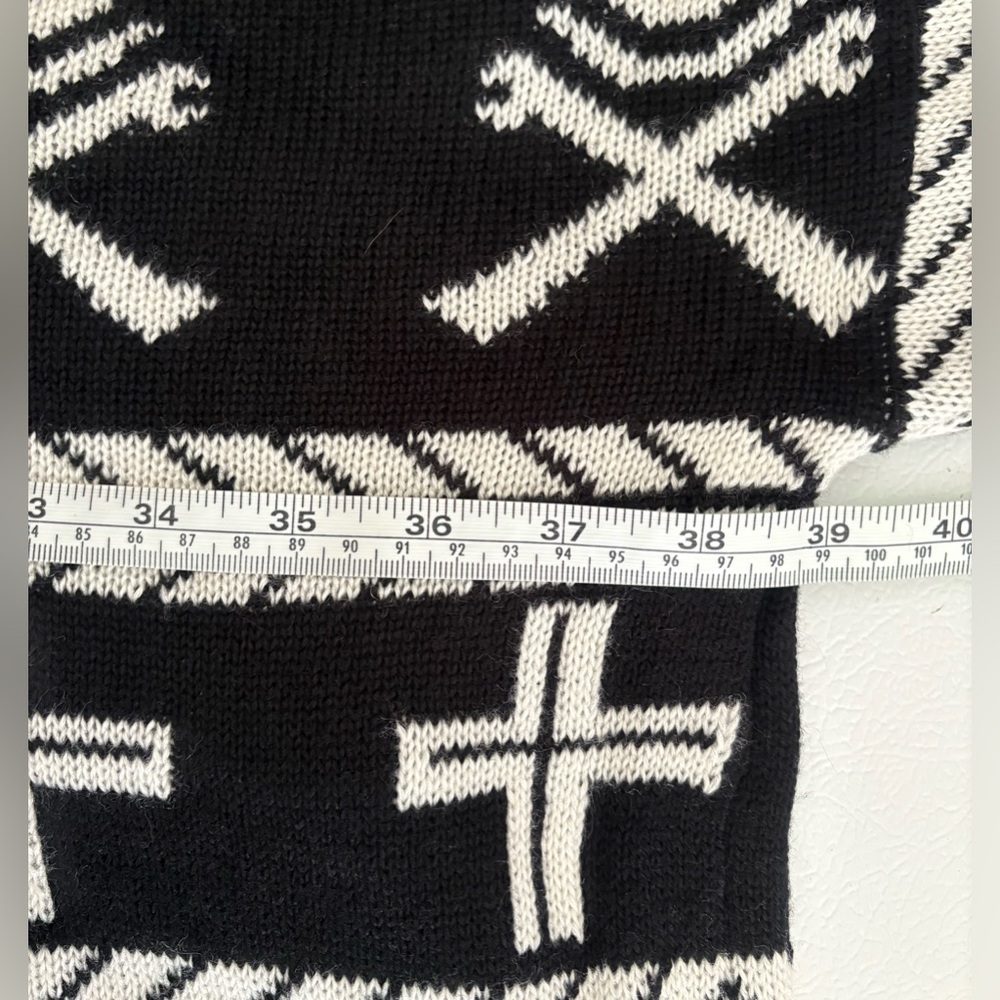 No. 17 Cardigan Skull Pattern Forearm Sleeve Single Buckle Closure Boxy Oversize - Picture 10 of 14